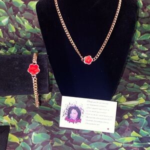 Red clover necklace and bracelet